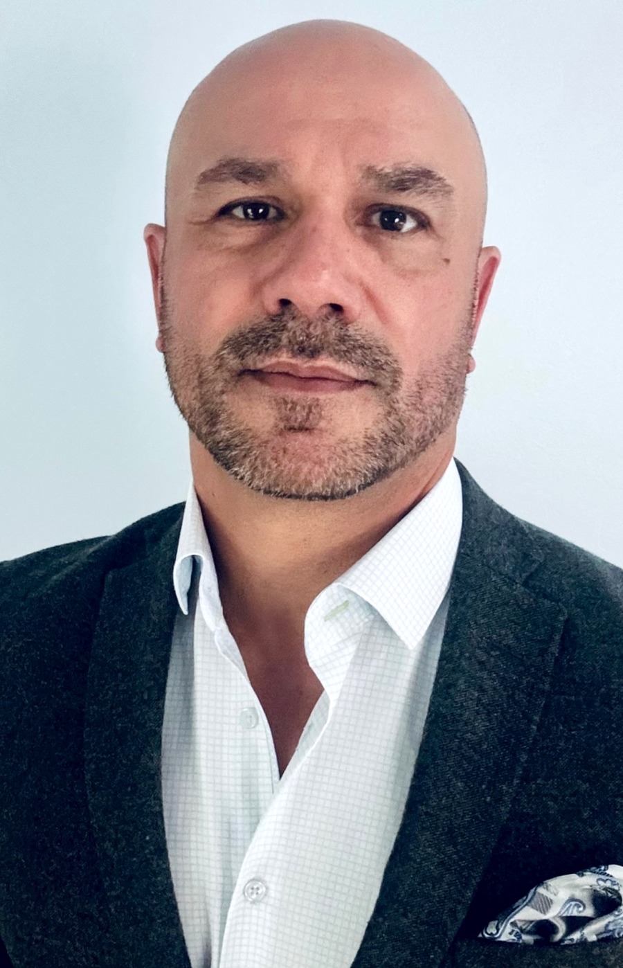 Frank Rivera headshot